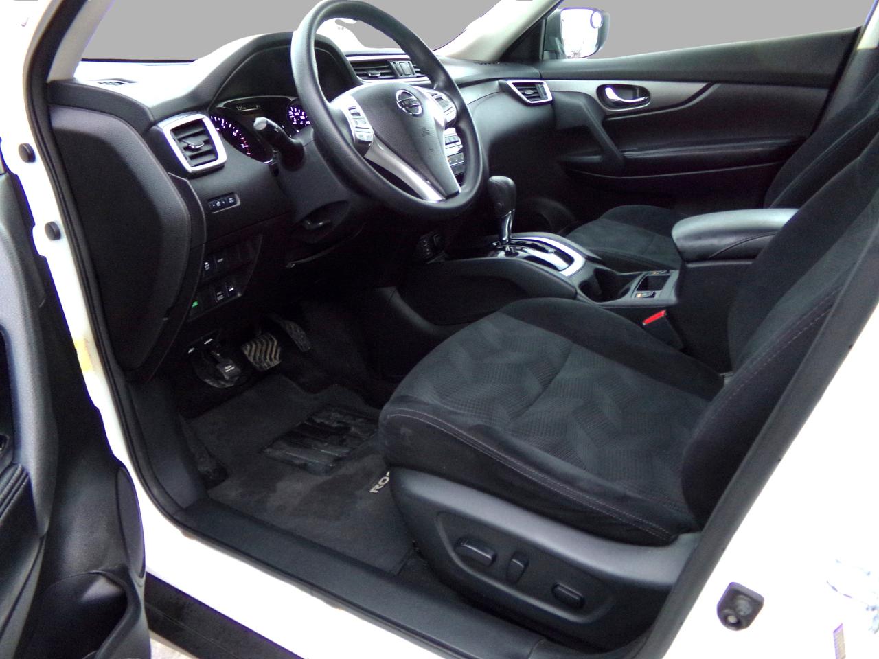 2016 Nissan Rogue SV AWD BACK UP CAMERA Photo