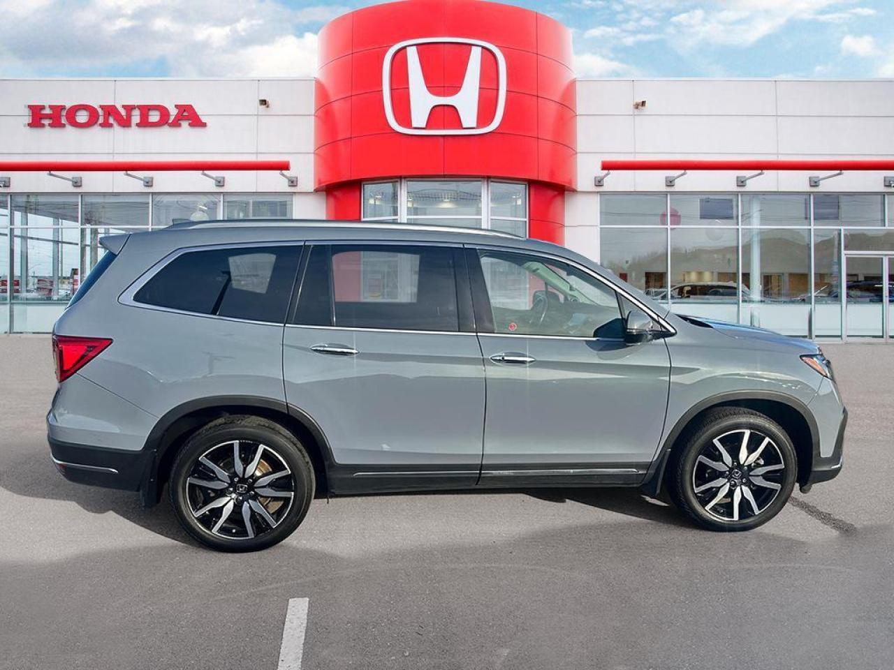 2022 Honda Pilot Touring l Navigation System l Power Moonroof Photo