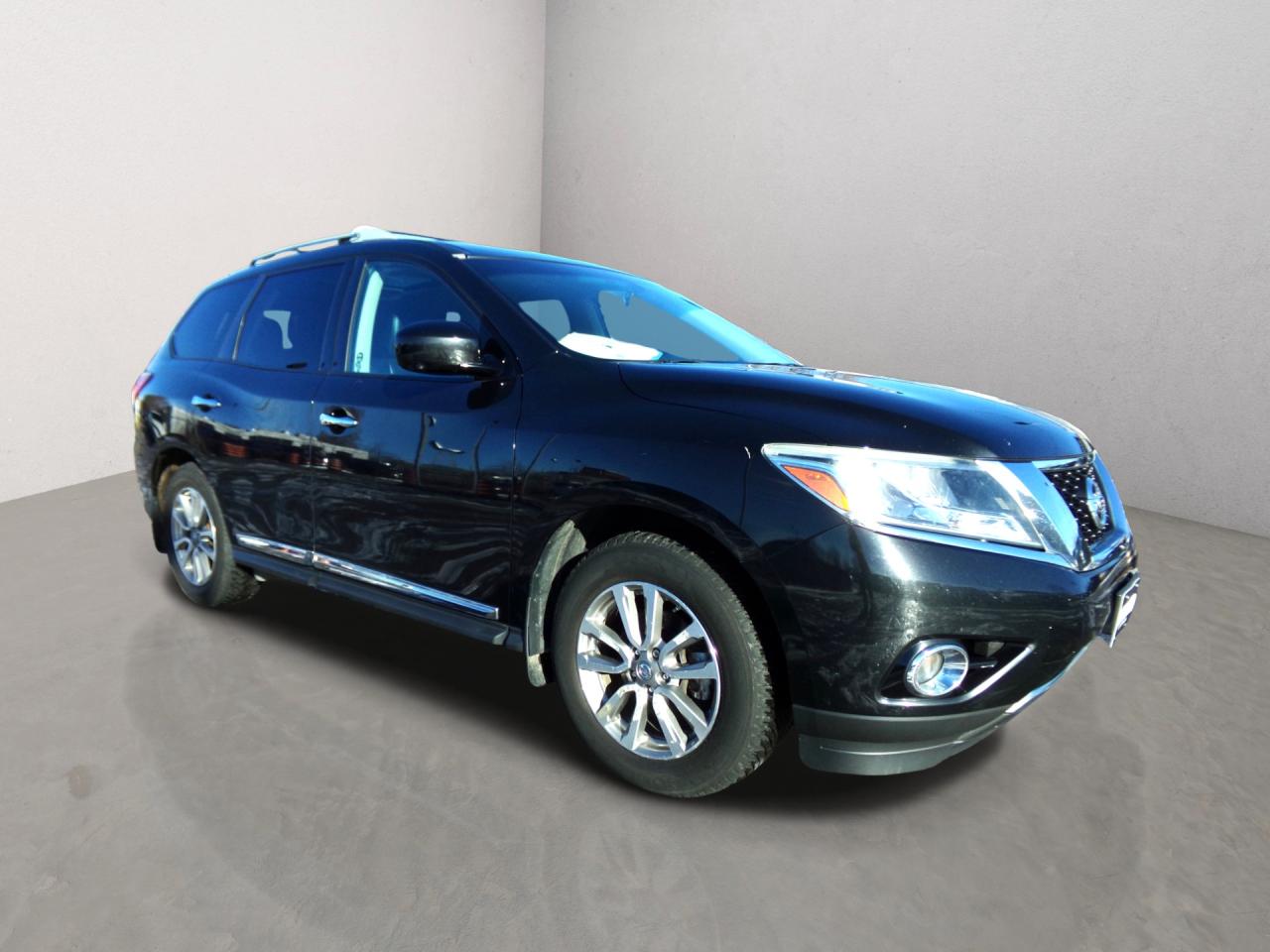 2016 Nissan Pathfinder SL AWD Dual Sunroof Navi Photo