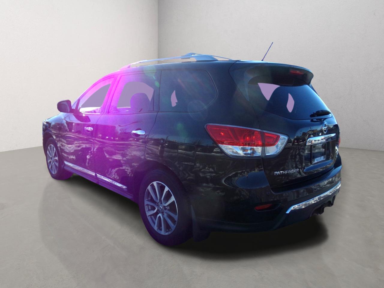 2016 Nissan Pathfinder SL AWD Dual Sunroof Navi Photo