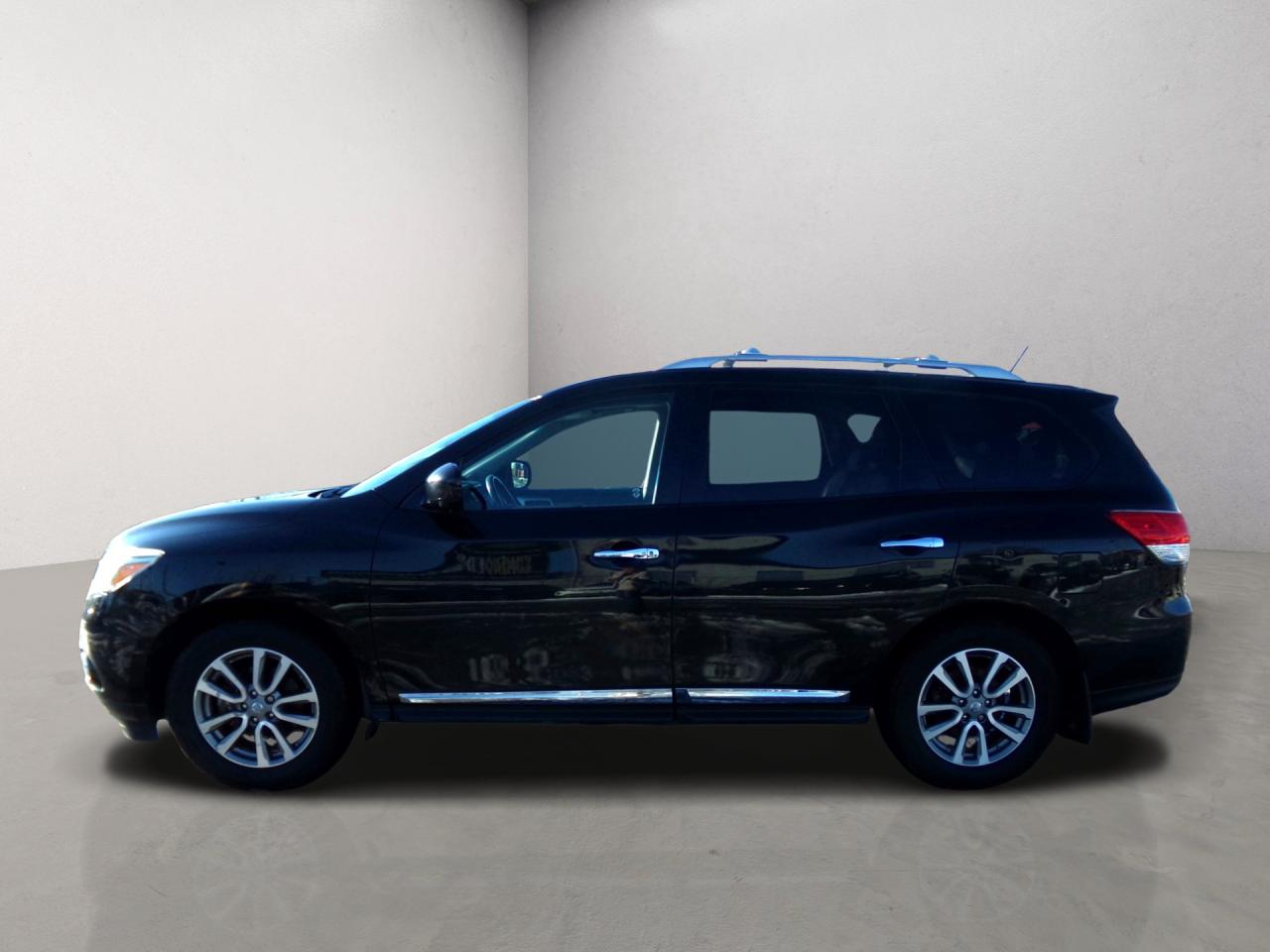 2016 Nissan Pathfinder SL AWD Dual Sunroof Navi Photo