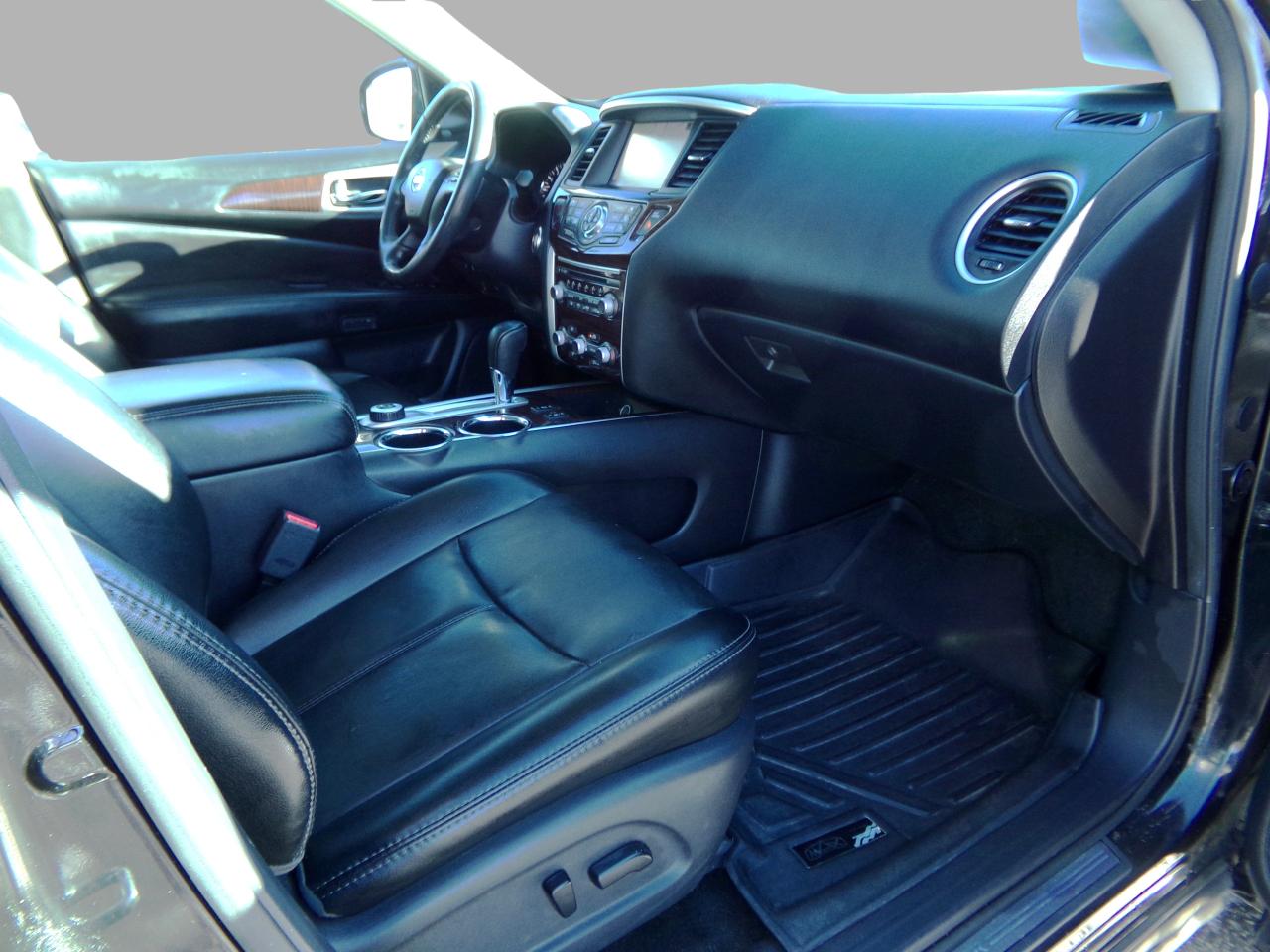 2016 Nissan Pathfinder SL AWD Dual Sunroof Navi Photo