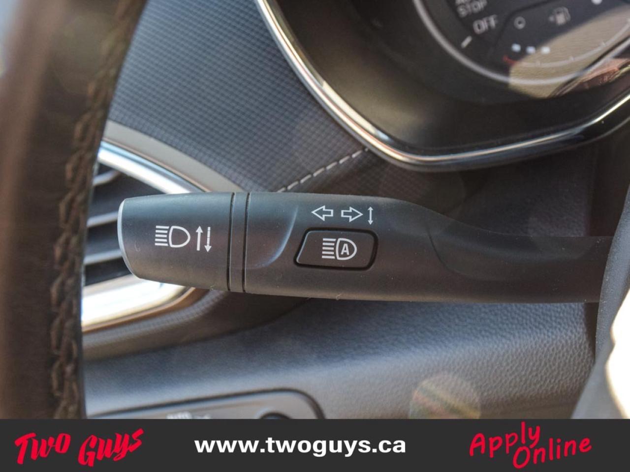 2023 Chevrolet TrailBlazer ACTIV AWD   White Roof   Leather   Sunroof   Lease Photo