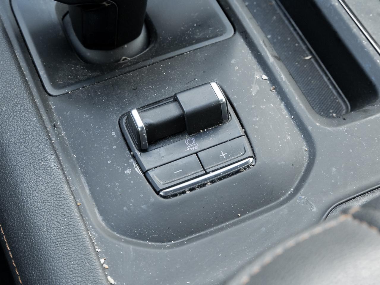 2025 GMC Sierra 1500 4WD Crew Cab 147  AT4 Photo