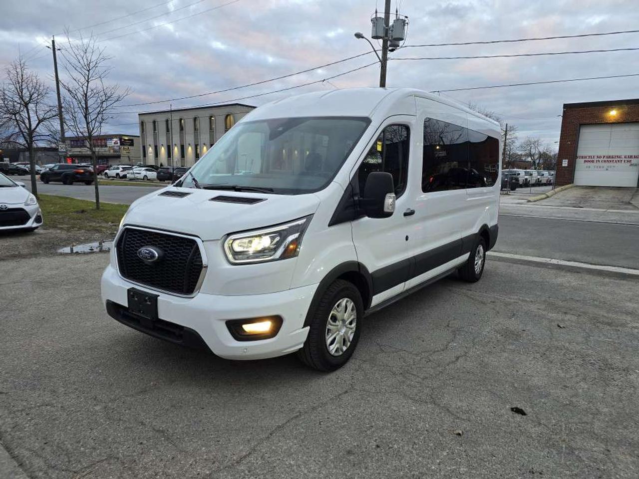 2023 Ford Transit Passenger Wagon T-350 XLT - 15 Pass - Nav/Cruise/Blind - P-B82286 - -None Photo