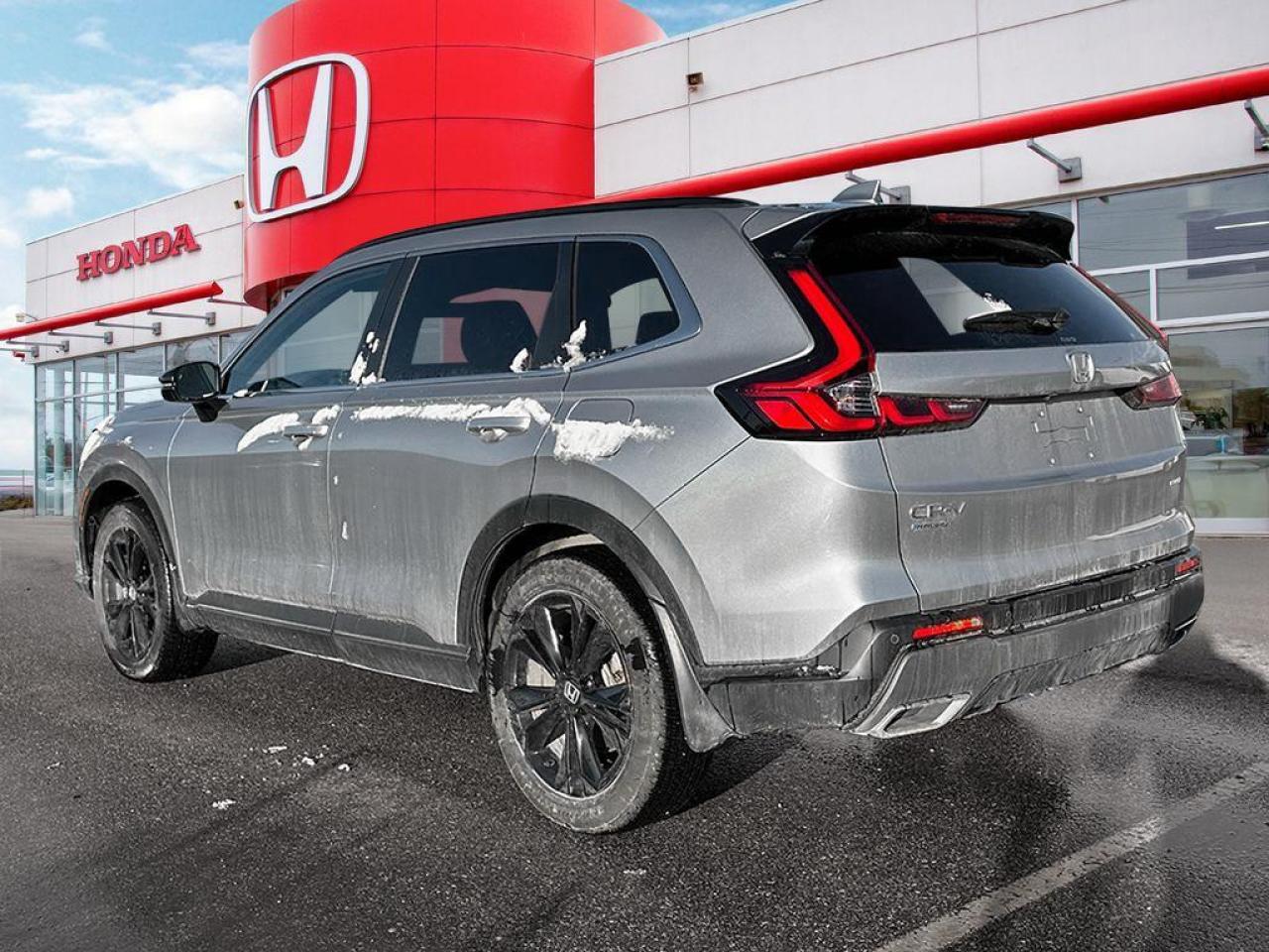 2025 Honda CR-V Hybrid Touring Photo3