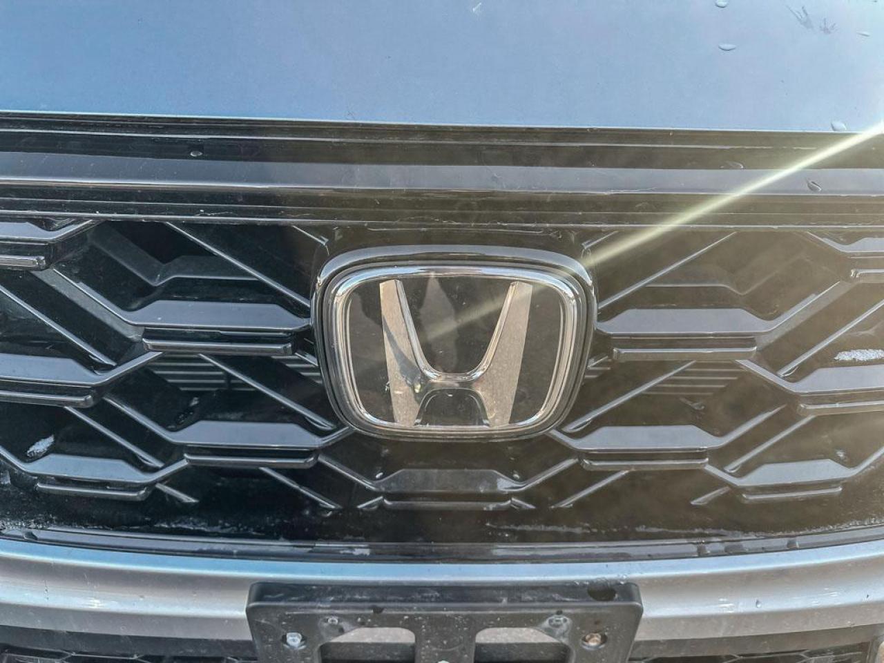 2025 Honda CR-V Hybrid Touring Photo