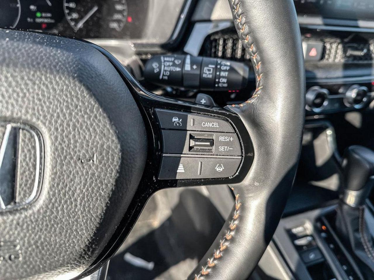 2025 Honda CR-V Hybrid Touring Photo