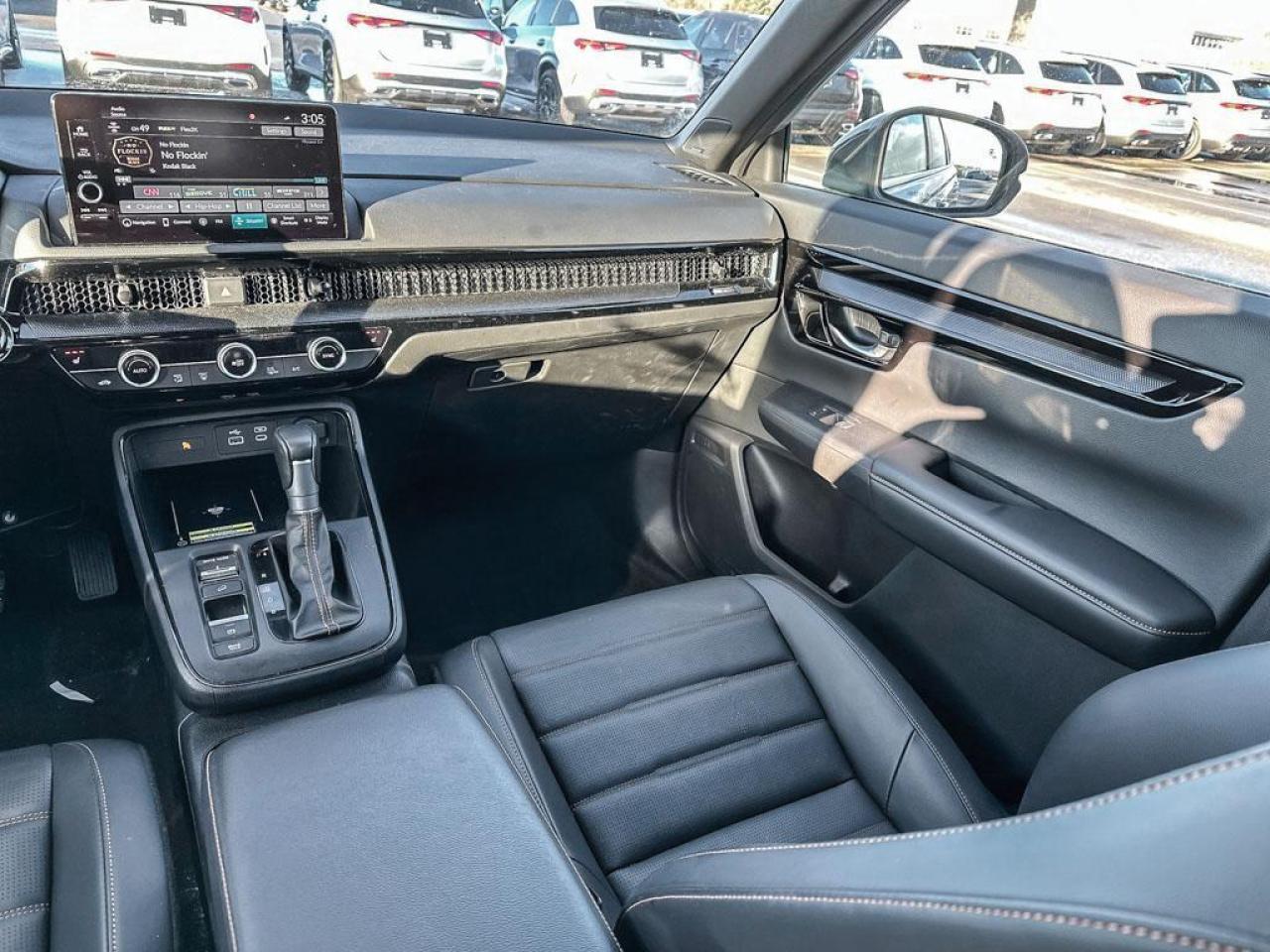 2025 Honda CR-V Hybrid Touring Photo