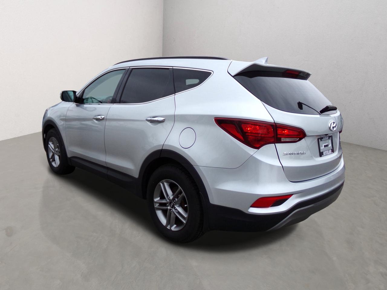 2018 Hyundai Santa Fe Sport Premium 2 Sets of Tires/Rims Photo