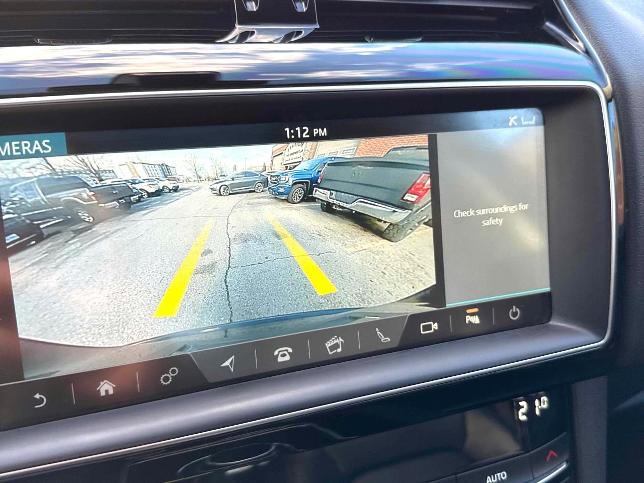 2019 Jaguar F-PACE 25t Premium Panoramic Sunroof Navi Photo