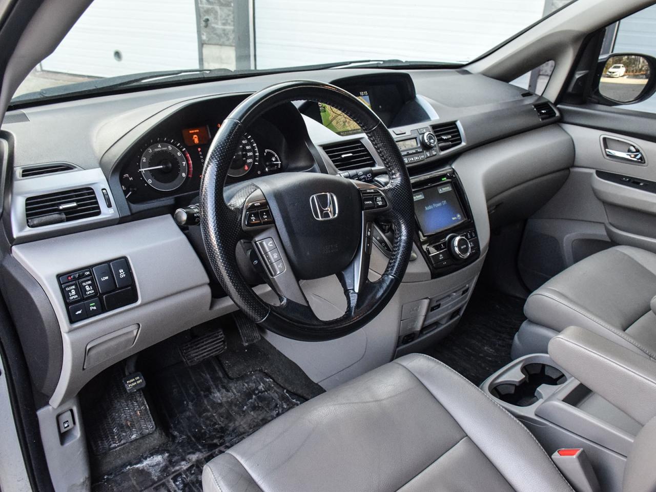 2014 Honda Odyssey Touring Photo