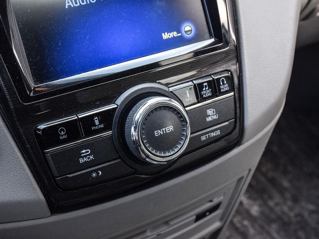 2014 Honda Odyssey Touring Photo