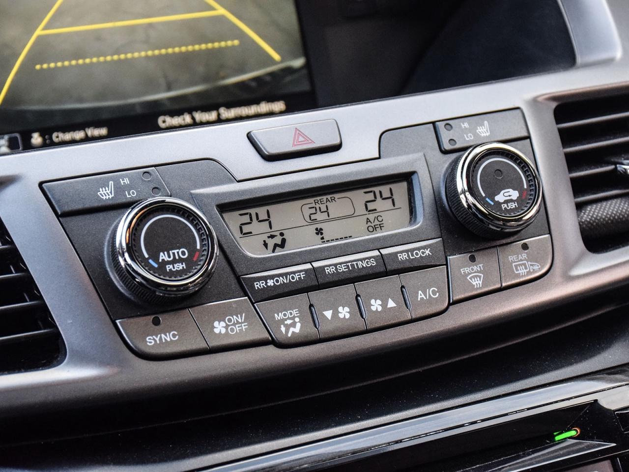 2014 Honda Odyssey Touring Photo