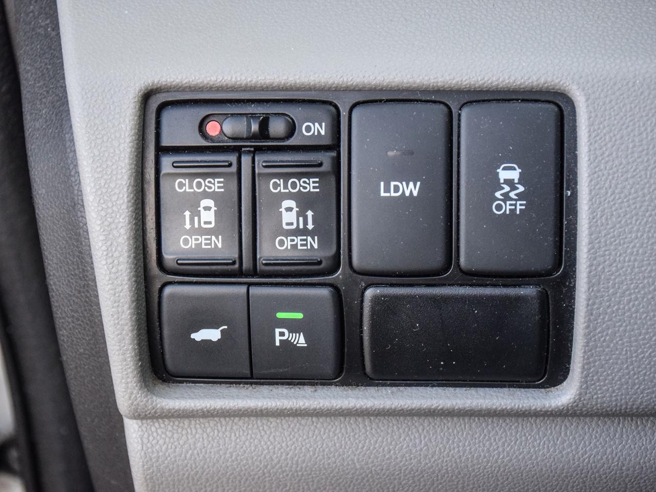 2014 Honda Odyssey Touring Photo