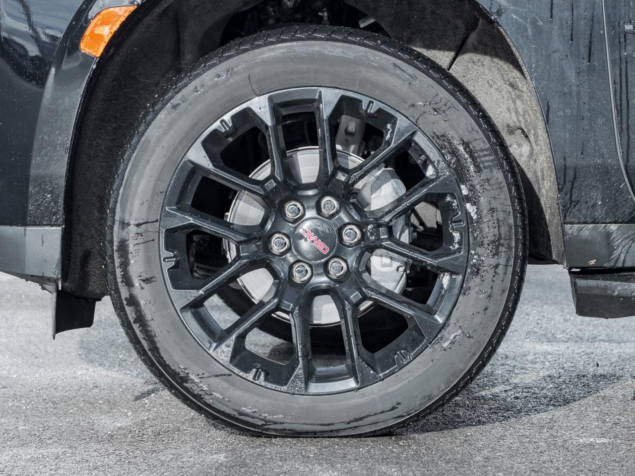 2023 GMC Yukon XL SLT Luxury Package, Trailering Equip Pkg, 5.3L V8 Photo3