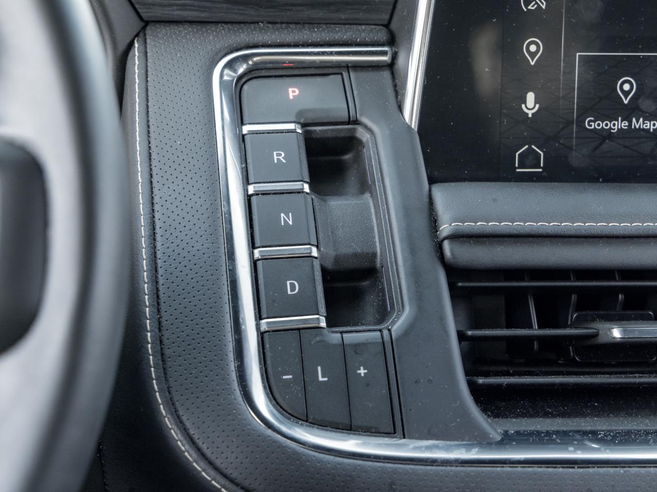 2023 GMC Yukon XL SLT Luxury Package, Trailering Equip Pkg, 5.3L V8 Photo