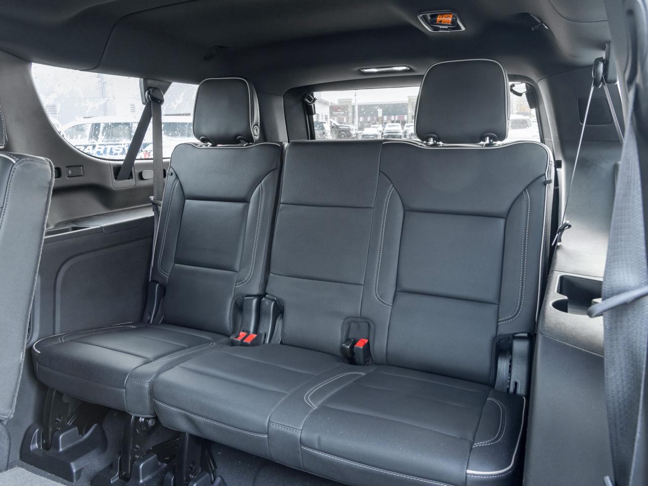 2023 GMC Yukon XL SLT Luxury Package, Trailering Equip Pkg, 5.3L V8 Photo