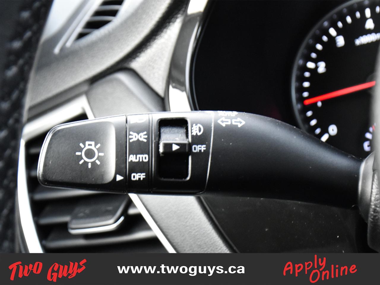 2023 Kia Seltos SX Turbo   AWD   Leather   Sunroof   Nav   Bose Photo