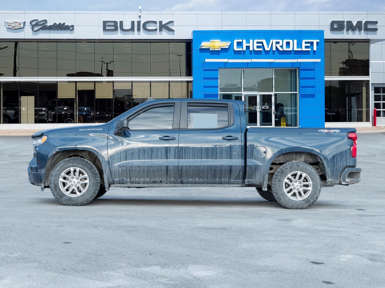 2022 Chevrolet Silverado 1500 4WD Crew Cab 147  RST Photo