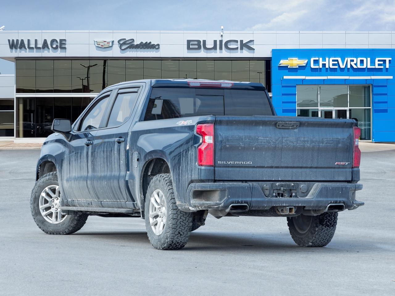 2022 Chevrolet Silverado 1500 4WD Crew Cab 147  RST Photo