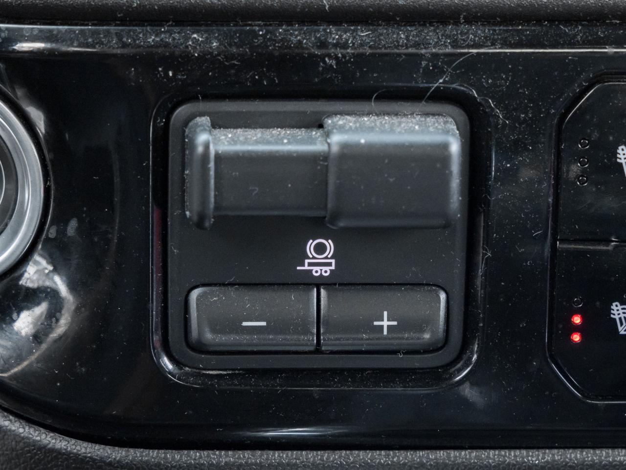 2022 Chevrolet Silverado 1500 4WD Crew Cab 147  RST Photo