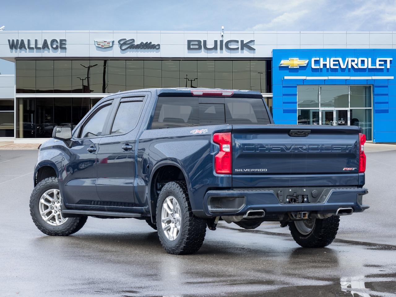 2022 Chevrolet Silverado 1500 4WD Crew Cab 147  RST Photo