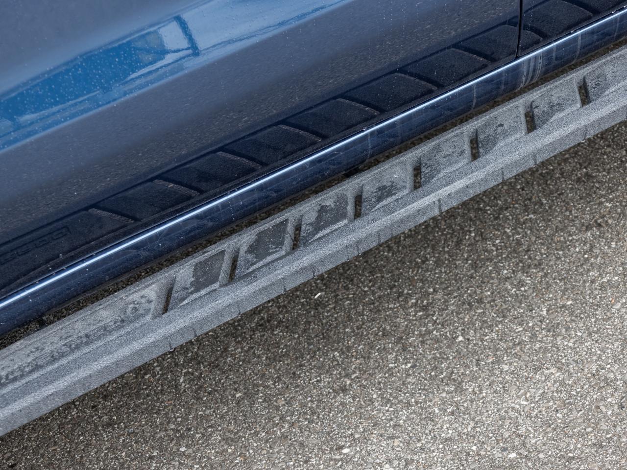 2022 Chevrolet Silverado 1500 4WD Crew Cab 147  RST Photo