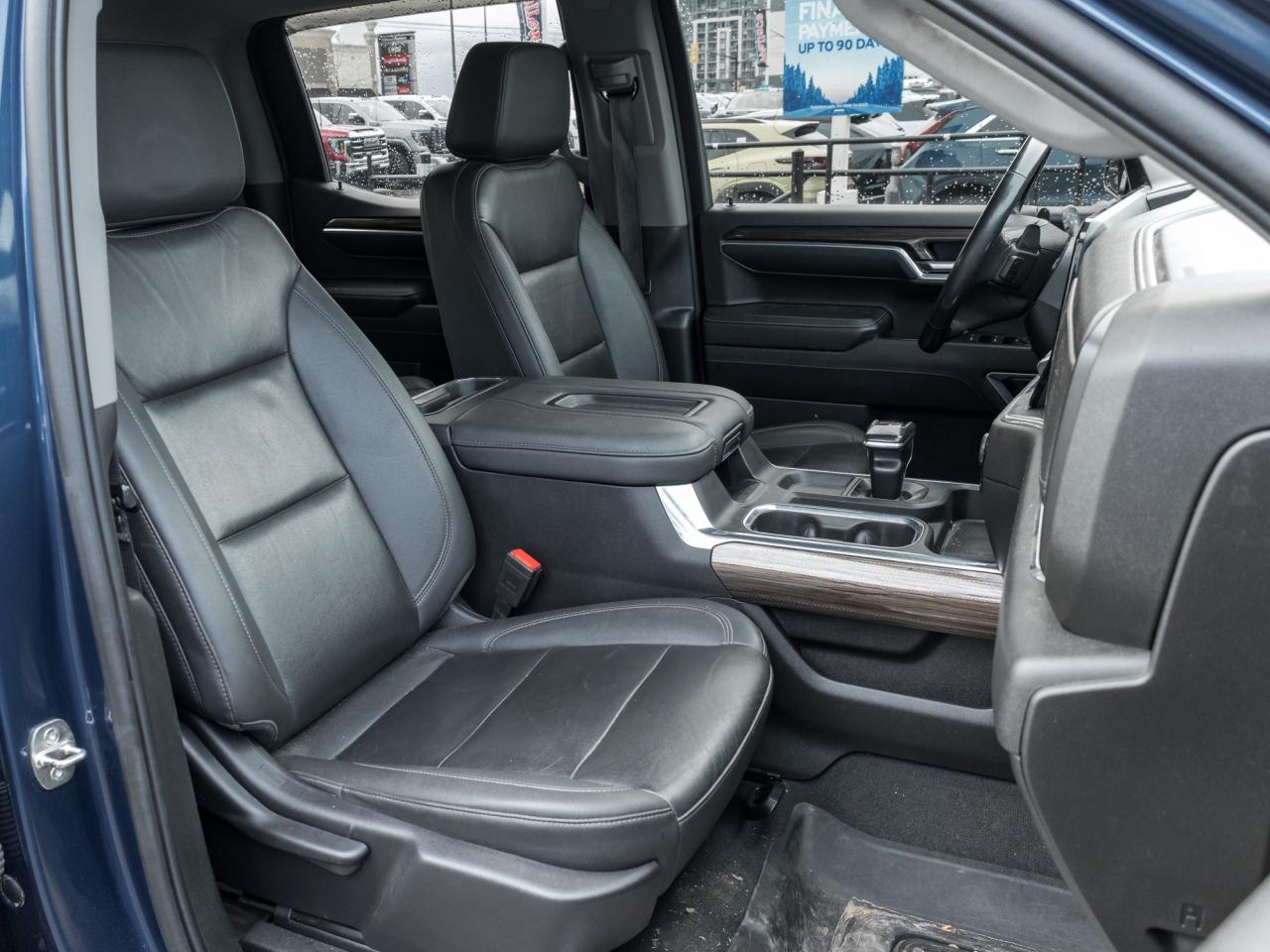 2022 Chevrolet Silverado 1500 4WD Crew Cab 147  RST Photo