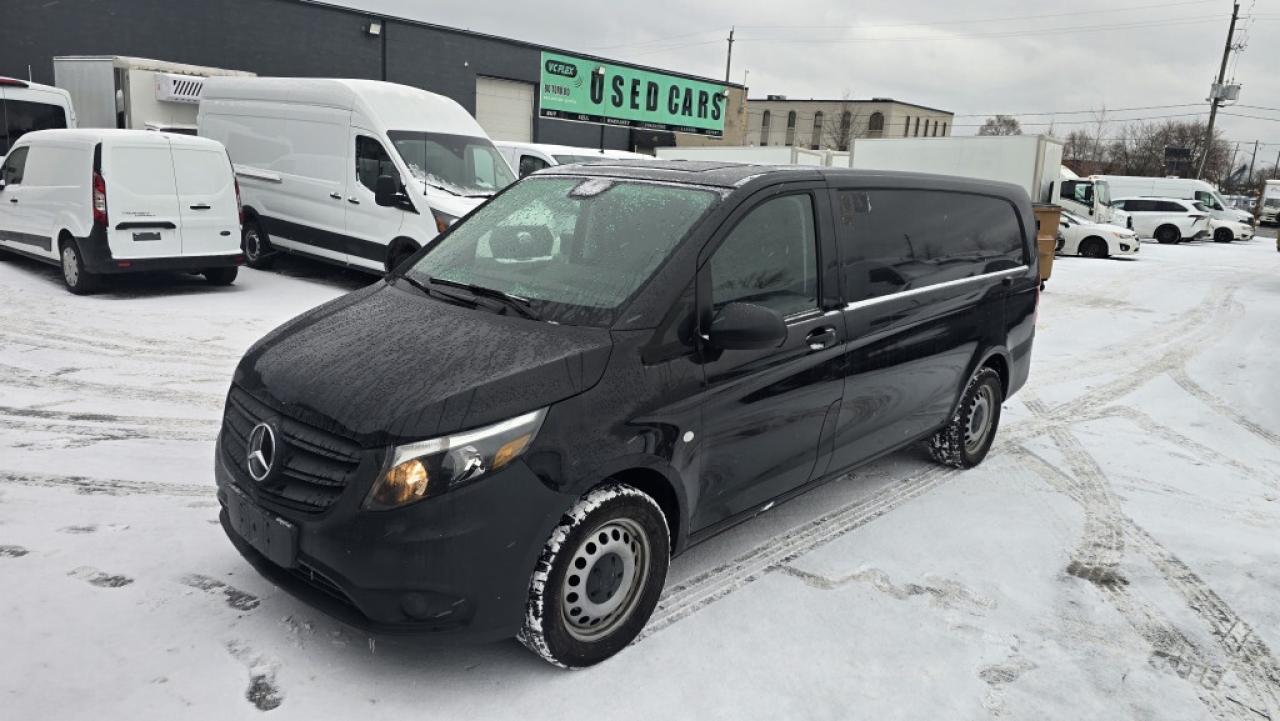 2023 Mercedes-Benz Metris Passenger Van 135WB - 10Ft Cargo - Only 9000km! Photo