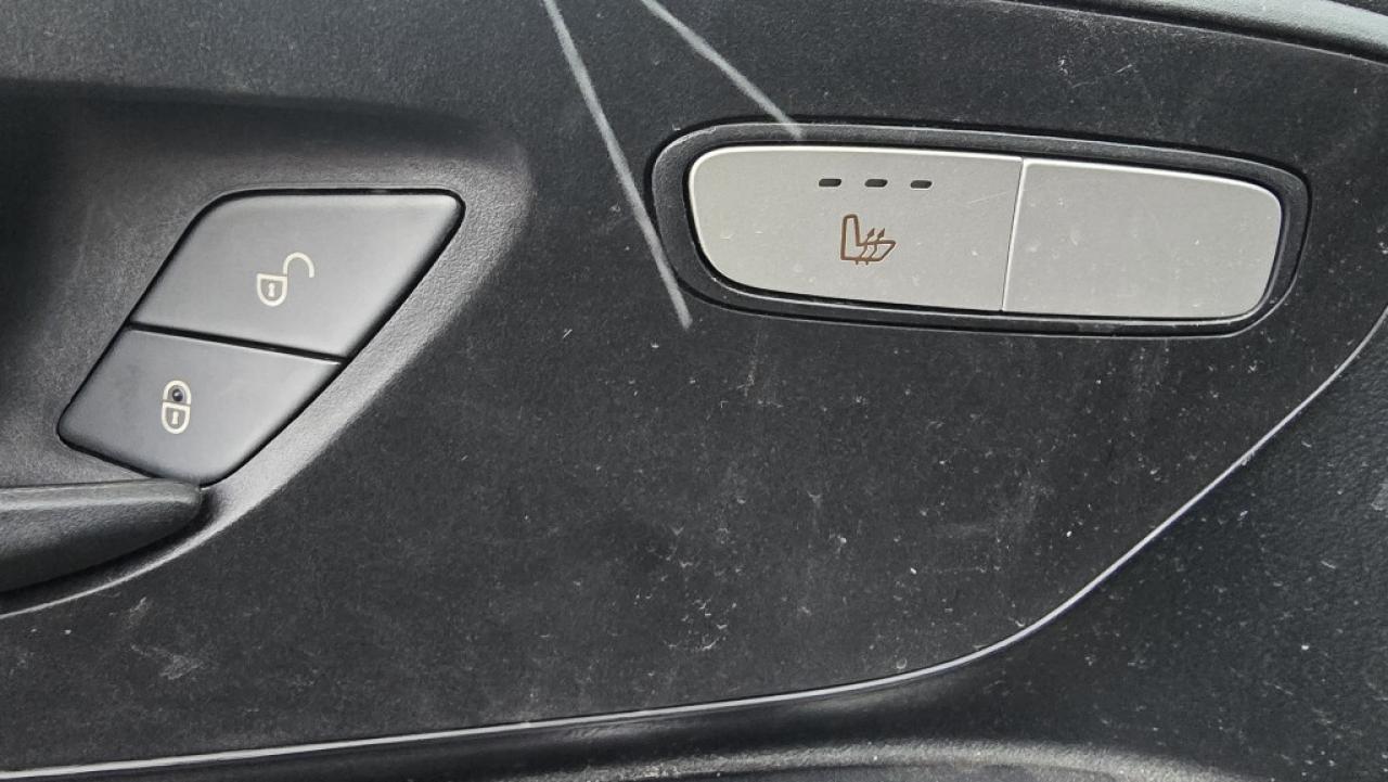 2023 Mercedes-Benz Metris Passenger Van 135WB - 10Ft Cargo - Only 9000km! Photo