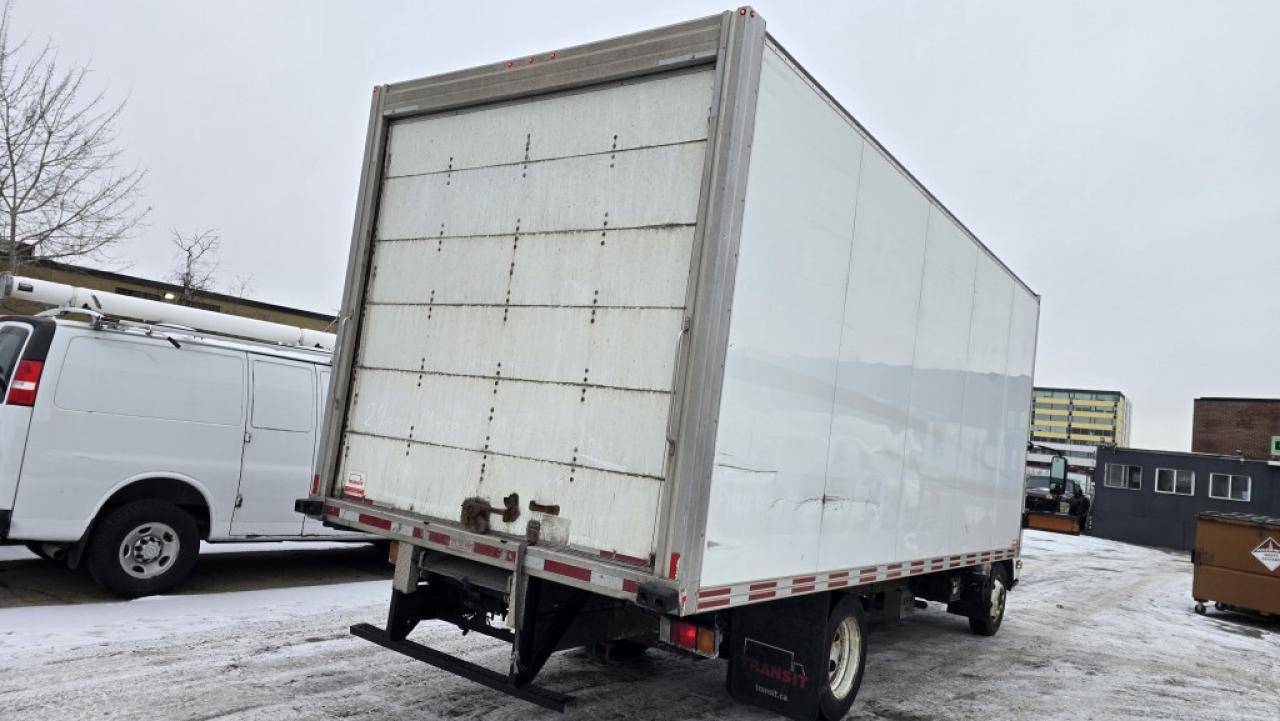 2018 Isuzu NPR NPR HD - 20Ft - Ramp - V8 Gasoline Photo