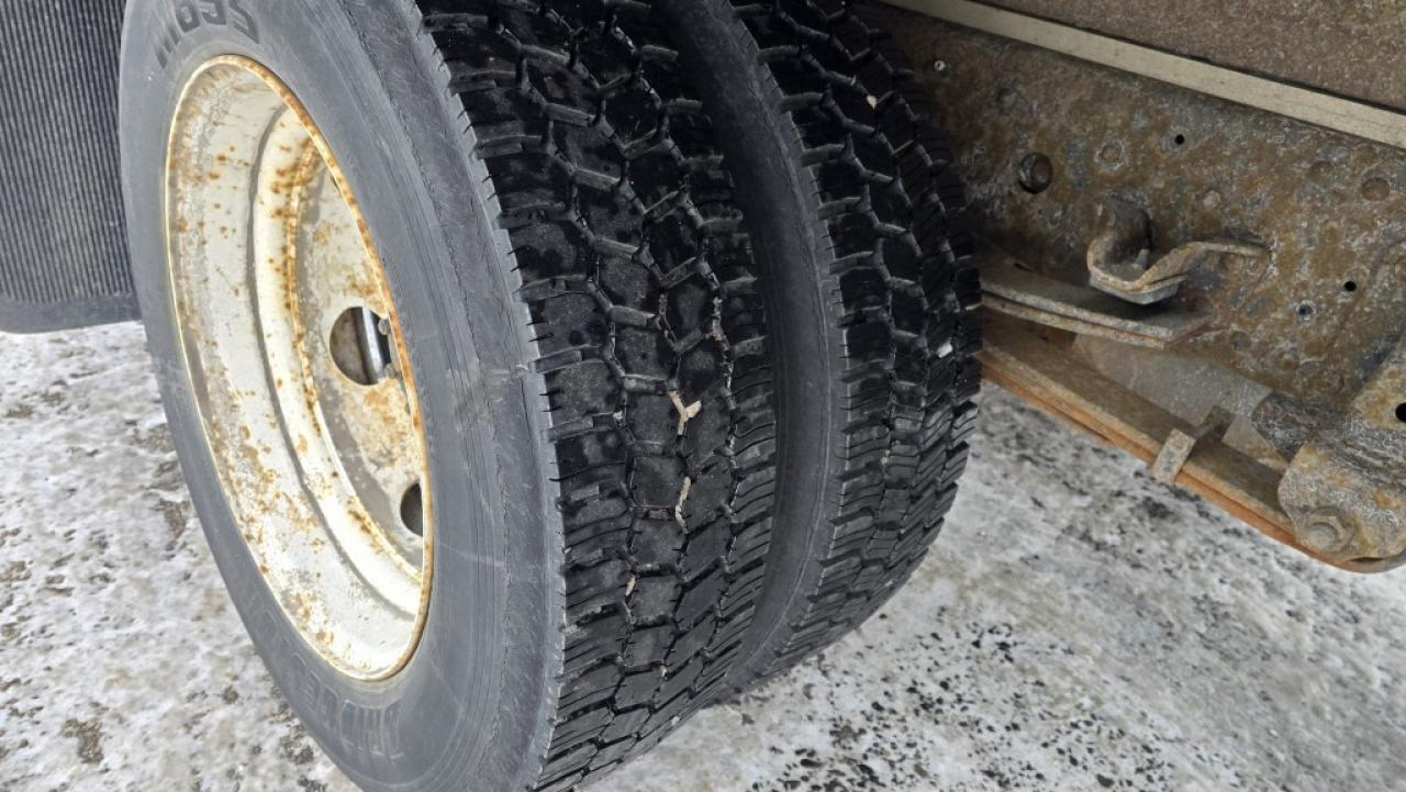 2018 Isuzu NPR NPR HD - 20Ft - Ramp - V8 Gasoline Photo