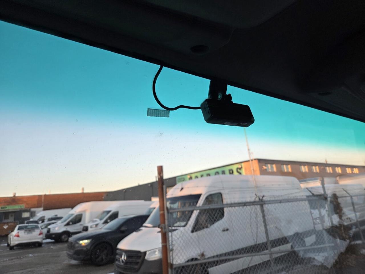 2018 Isuzu NPR NPR HD - 20Ft - Ramp - V8 Gasoline Photo