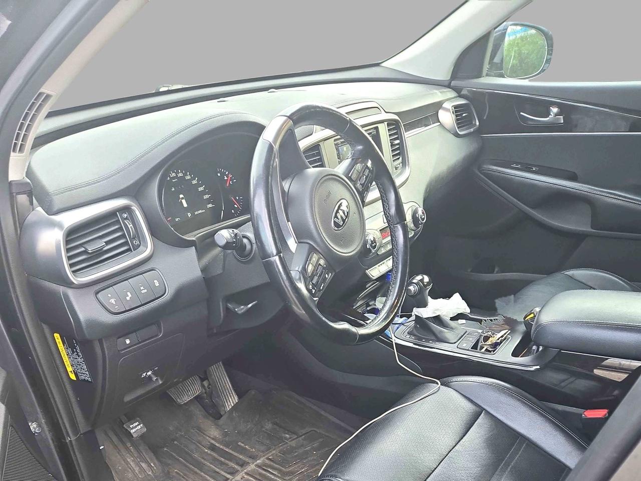 2016 Kia Sorento EX V6 AWD 7 Passengers Leather Photo