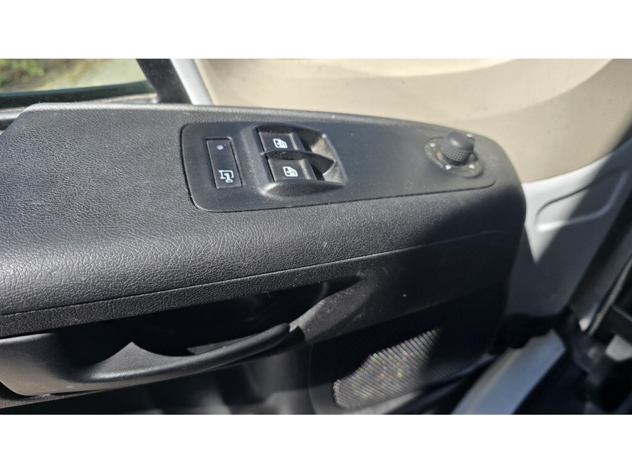 2021 RAM ProMaster 159WB (12Ft Cargo Length) - V6 Gas - 3 PASS Photo