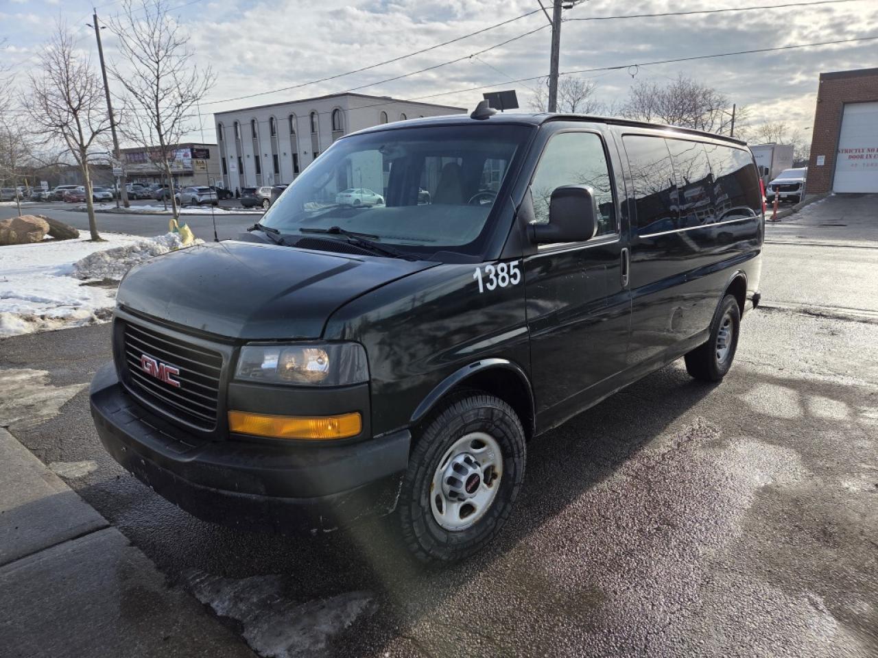 2018 GMC Savana Passenger Savana 3500 LS - 8 Passenger - V8 Gas Photo2