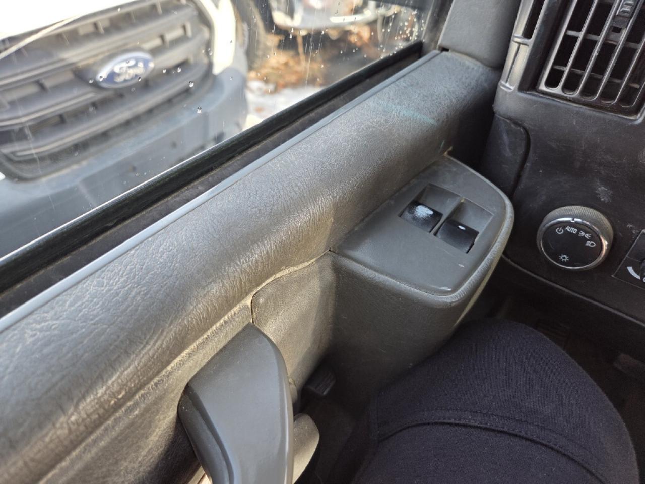 2018 GMC Savana Passenger Savana 3500 LS - 8 Passenger - V8 Gas Photo