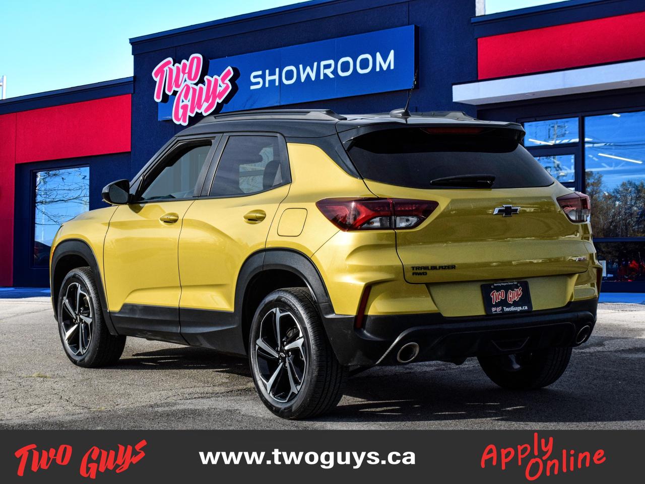 2023 Chevrolet TrailBlazer 1RS AWD   Htd Cloth   Remote Start   Lease Return Photo3