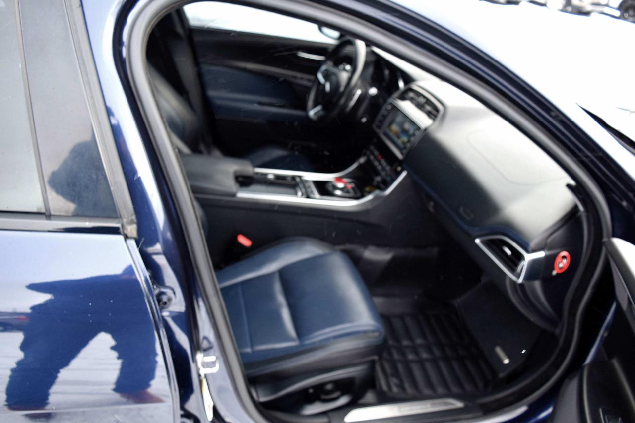 2018 Jaguar XE 20d R-Sport AWD Diesel Photo