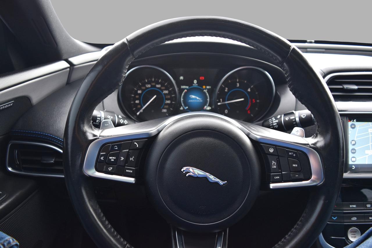 2018 Jaguar XE 20d R-Sport AWD Diesel Photo