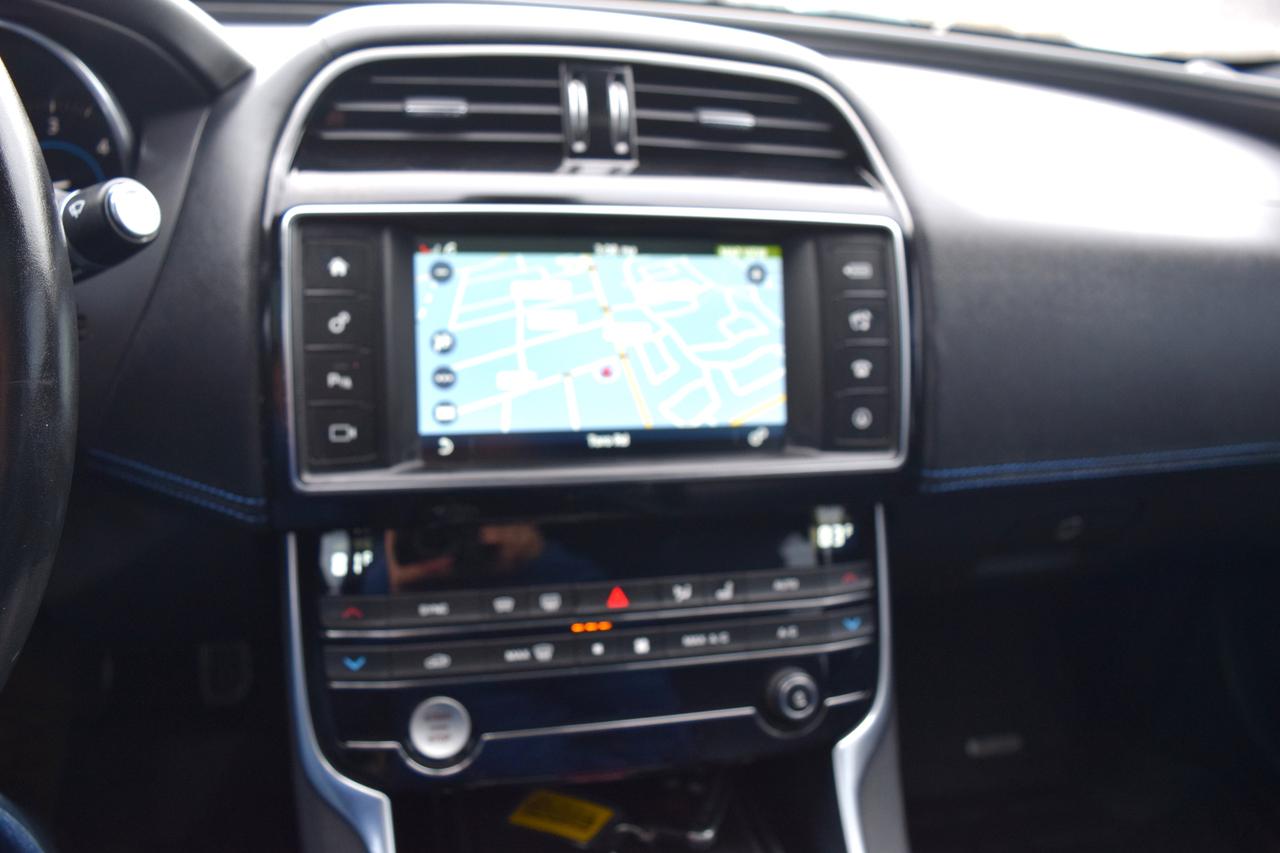 2018 Jaguar XE 20d R-Sport AWD Diesel Photo