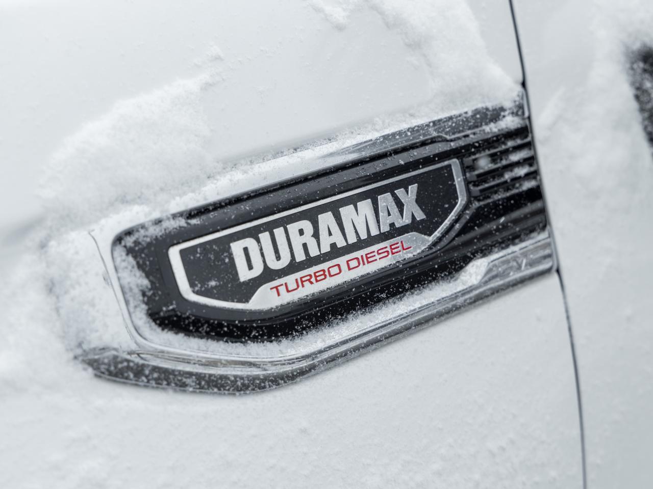 2025 GMC Sierra 1500 4WD Crew Cab 157  SLT Photo