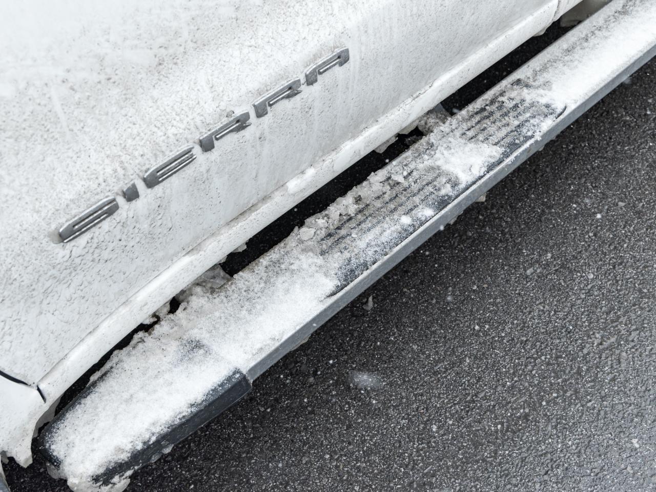 2025 GMC Sierra 1500 4WD Crew Cab 157  SLT Photo