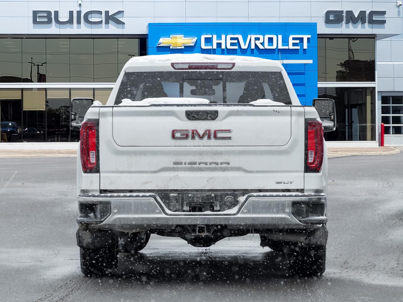 2025 GMC Sierra 1500 4WD Crew Cab 157  SLT Photo