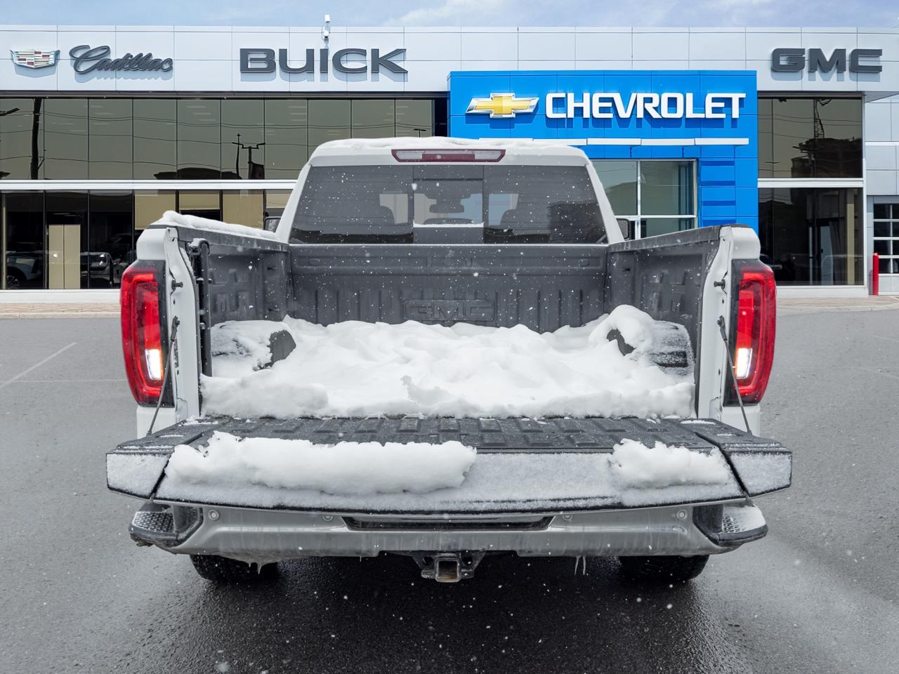 2025 GMC Sierra 1500 4WD Crew Cab 157  SLT Photo