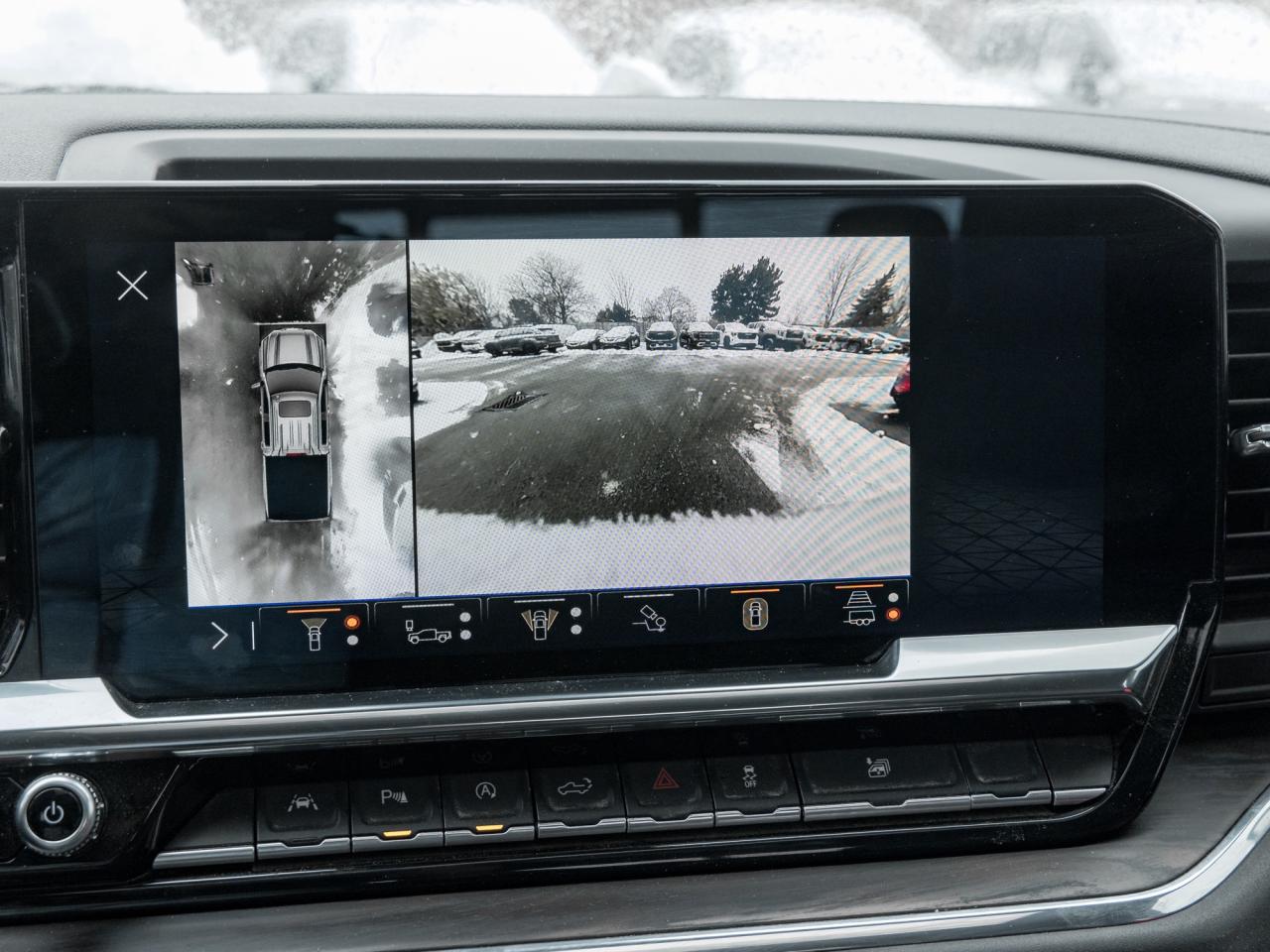 2025 GMC Sierra 1500 4WD Crew Cab 157  SLT Photo