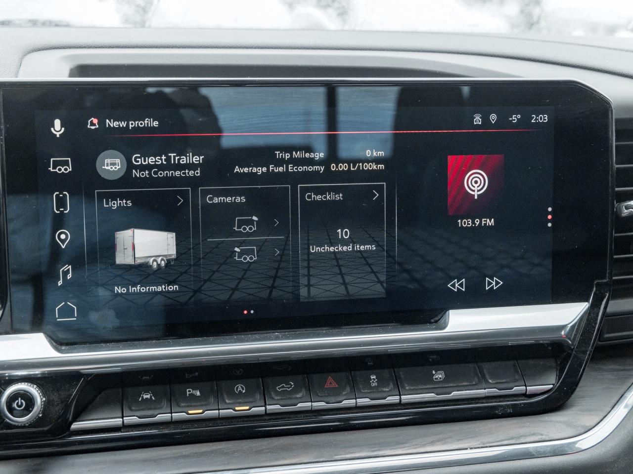 2025 GMC Sierra 1500 4WD Crew Cab 157  SLT Photo