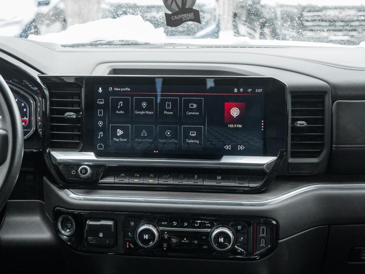 2025 GMC Sierra 1500 4WD Crew Cab 157  SLT Photo