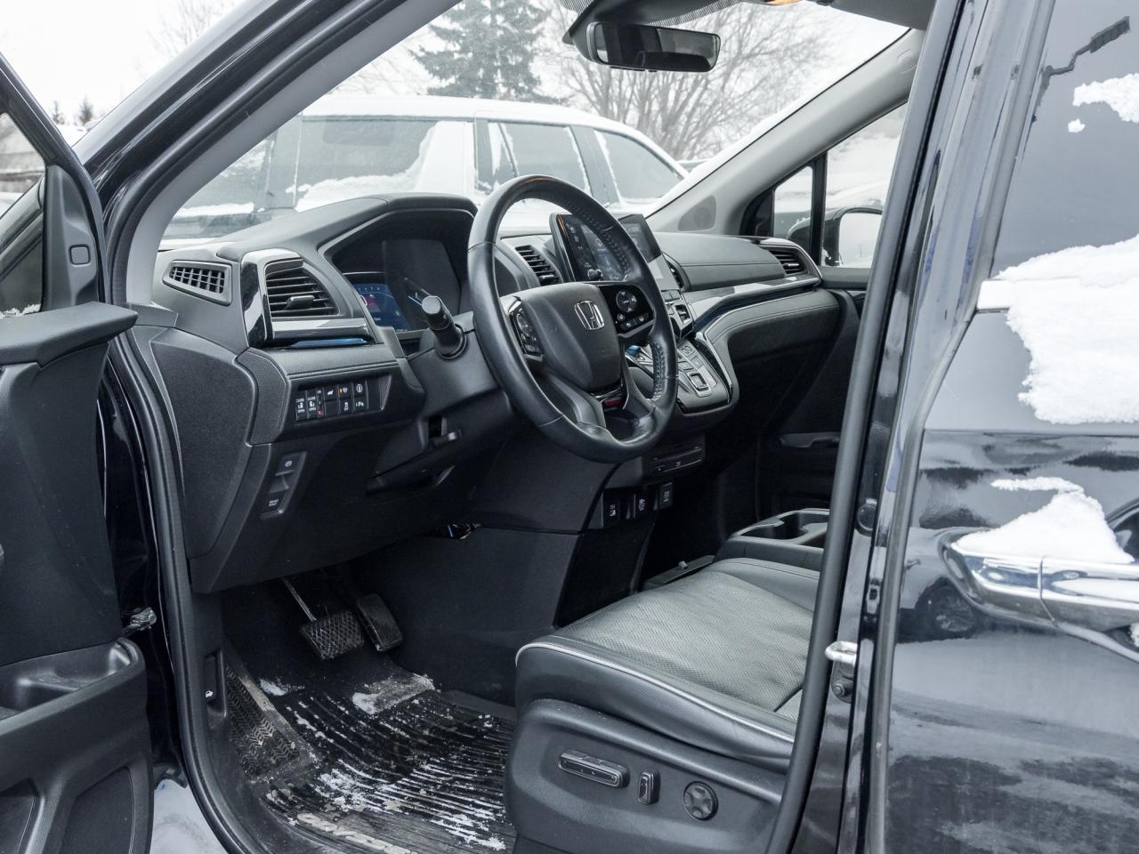 2022 Honda Odyssey Touring Auto Photo